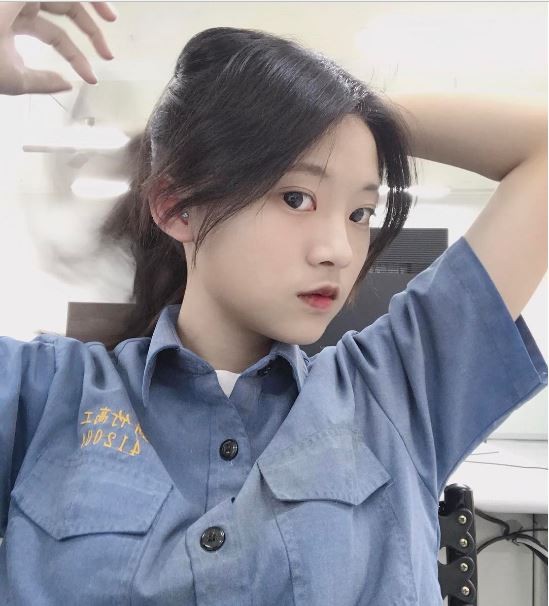 Không thèm trang điểm, nữ sinh khoa kỹ thuật cũng khiến nam sinh cả trường bấn loạn - ảnh 4