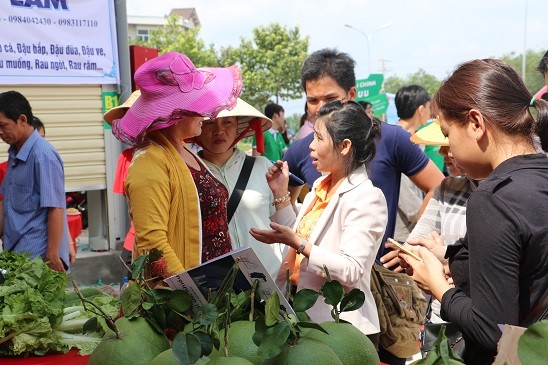 Chợ đầu mối nông sản lớn nhất Đông Nam Bộ đi vào hoạt động - ảnh 2