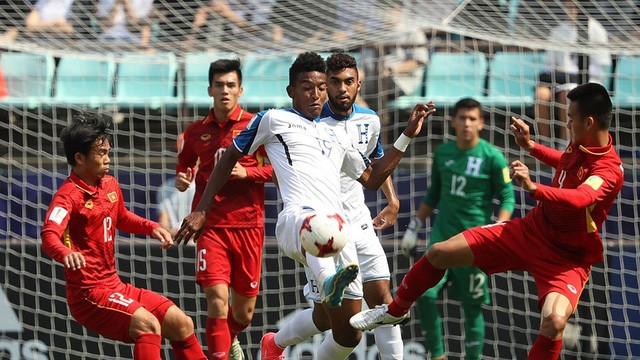 Khoảnh khắc đẹp trong ngày U20 Việt Nam chia tay World Cup - ảnh 11