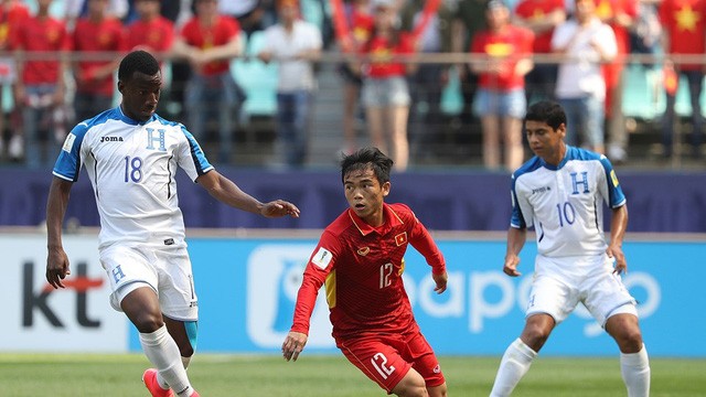 Khoảnh khắc đẹp trong ngày U20 Việt Nam chia tay World Cup - ảnh 12