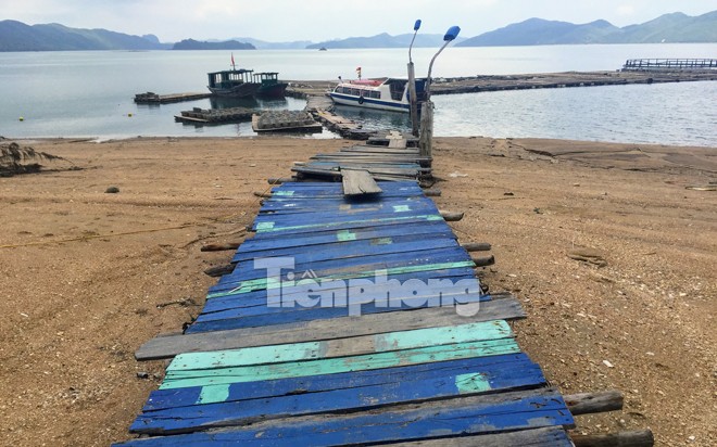 Cận cảnh resort trái phép trên vịnh Bái Tử Long - ảnh 3