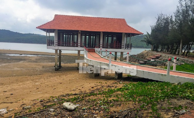 Cận cảnh resort trái phép trên vịnh Bái Tử Long - ảnh 6