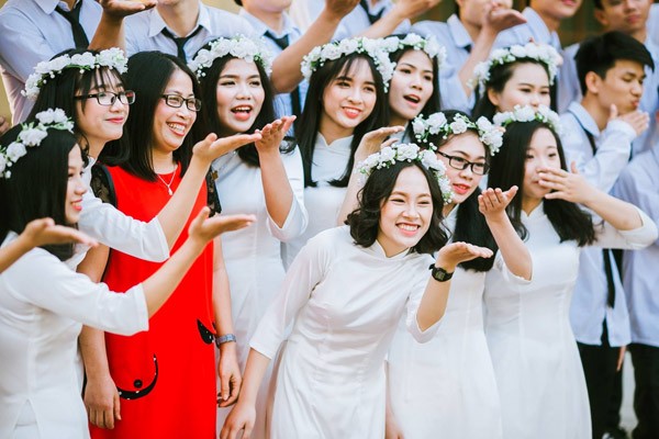 Lớp học có 1 thủ khoa khối A 30 điểm, 27 học sinh còn lại đều trên 27 điểm - ảnh 10