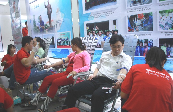 Hơn 1.700 “giọt hồng” nhận được từ Thành phố mang tên Bác - ảnh 7