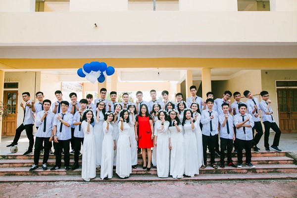 Lớp học có 1 thủ khoa khối A 30 điểm, 27 học sinh còn lại đều trên 27 điểm - ảnh 2