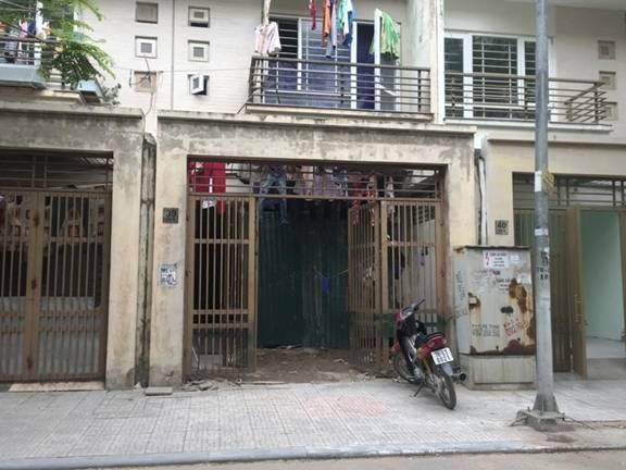 Những biệt thự tiền tỷ bỏ hoang gây lãng phí ở Hà Nội - ảnh 2
