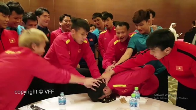 Dù không ra sân, 'nhà vua' Đức Huy vẫn được người hâm mộ chú ý - ảnh 1