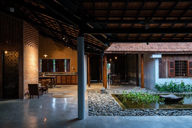 Chán nhà tầng, vợ chồng Việt xây nhà 2.000m2 như nhà 'điền chủ' - ảnh 11