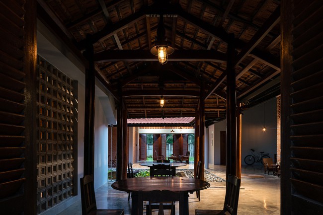 Chán nhà tầng, vợ chồng Việt xây nhà 2.000m2 như nhà 'điền chủ' - ảnh 15