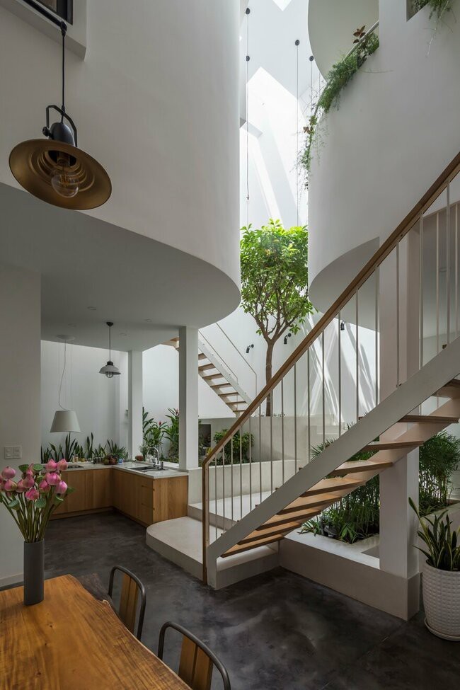 Ông bố Sài Gòn xây nhà đẹp như mơ tặng con gái rượu - ảnh 3