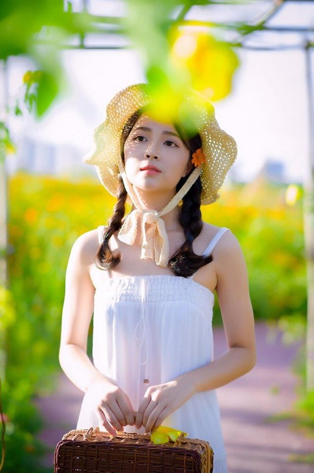 Nữ sinh Hà thành 'gieo thương nhớ' với góc nghiêng xinh đẹp - ảnh 2