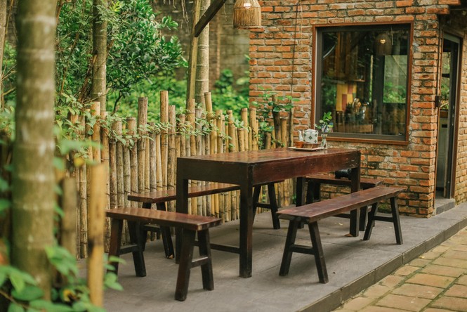 Mê mẩn khu nhà trên núi có ao đầy cá, vườn trĩu quả - ảnh 13