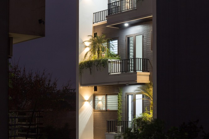 Ngôi nhà và phố tuyệt hảo với thiết lập trước mặt phủ kín cây xanh 14 Ngôi nhà phố ấn tượng với thiết kế mặt tiền phủ kín cây xanh - ảnh 2