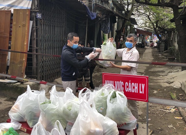 Hơn 120 nghìn tấn thực phẩm, gần 500 triệu gói mì cho Hà Nội chống dịch Covid-19 - ảnh 1