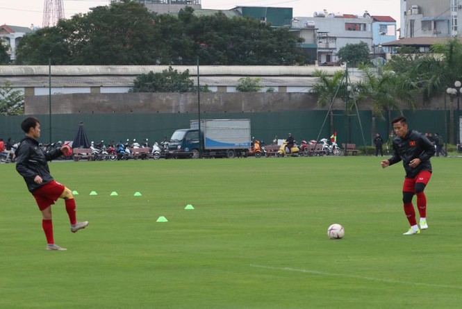Chung kết Việt Nam vs Malaysia: Quyết liệt cuộc đua thể lực - ảnh 1