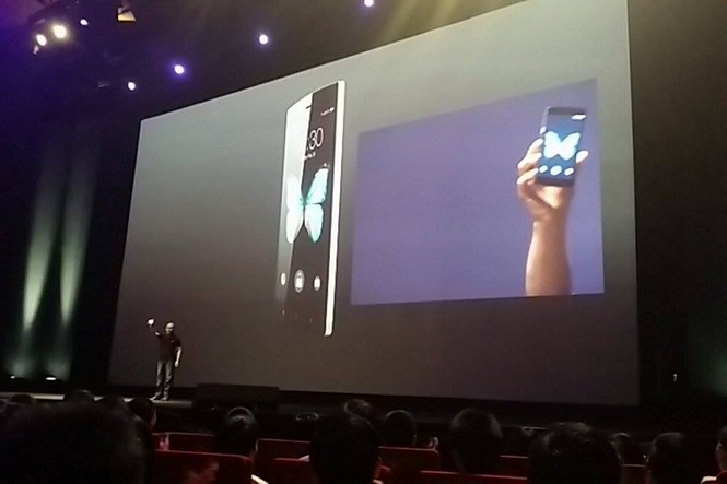 Giá Bphone mạ vàng đắt ngang iPhone 6 Plus - ảnh 40