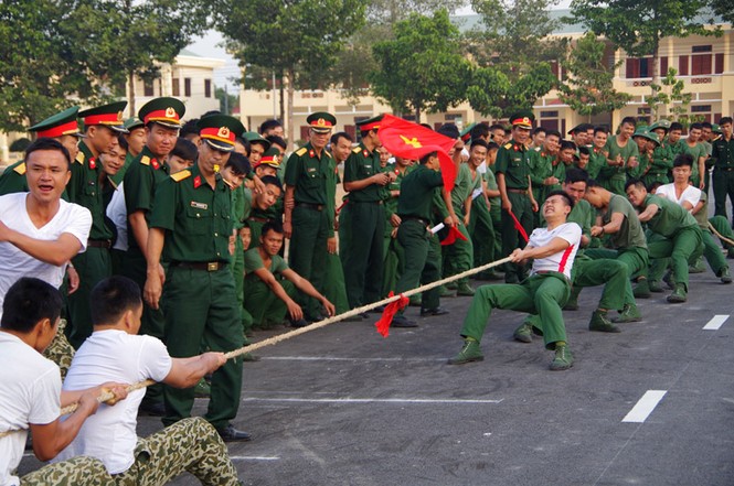 Lính Đặc công đấu vật vui xuân - ảnh 4