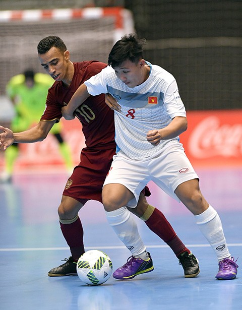 Thua đậm Nga, tuyển Việt Nam chia tay Futsal World Cup - ảnh 6
