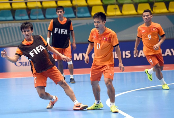 Thua đậm Nga, tuyển Việt Nam chia tay Futsal World Cup - ảnh 8