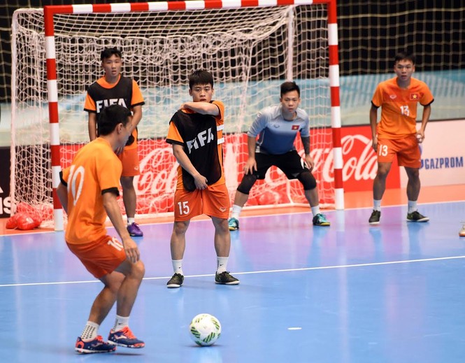 Thua đậm Nga, tuyển Việt Nam chia tay Futsal World Cup - ảnh 9
