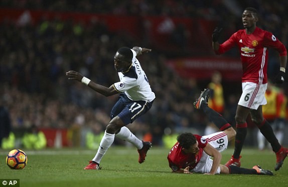 M.U vs Tottenham (1-0): 'Người hùng' Mkhitaryan - ảnh 17