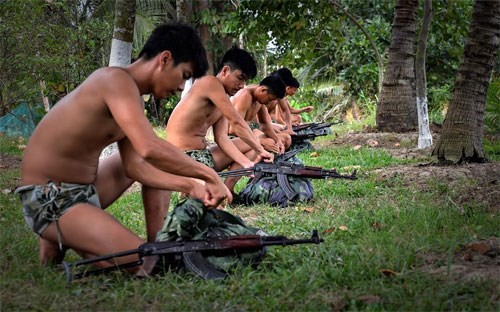 Mục kích tuyệt chiêu của đặc công nước - ảnh 2