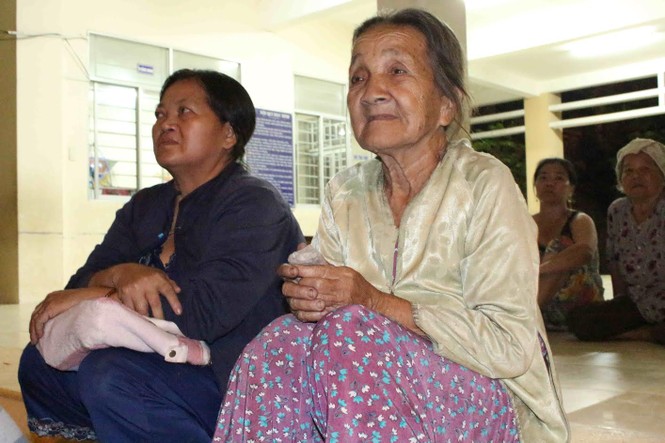 Cháy công ty may, Cần Thơ sơ tán 500 hộ dân - ảnh 1