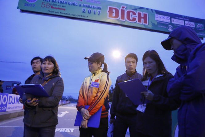 Việt dã Tiền Phong 2017: Quyết liệt và nhiều bất ngờ - ảnh 12