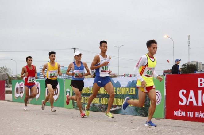 Việt dã Tiền Phong 2017: Quyết liệt và nhiều bất ngờ - ảnh 13