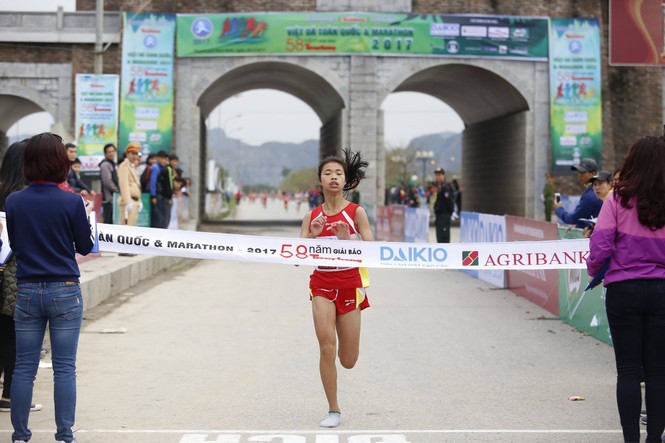Việt dã Tiền Phong 2017: Quyết liệt và nhiều bất ngờ - ảnh 39