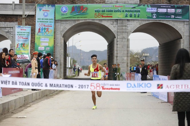 Việt dã Tiền Phong 2017: Quyết liệt và nhiều bất ngờ - ảnh 35