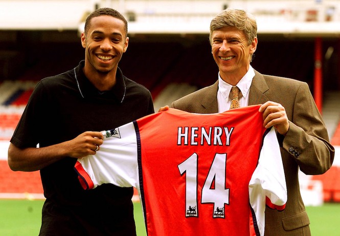 Arsene Wenger chia tay Arsenal: Cảm ơn vị thánh tử vì đạo - ảnh 1