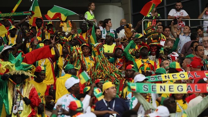Hàng thủ chơi tệ, Ba Lan thua đau Senegal trận ra quân World Cup - ảnh 17