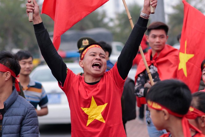 Không khí cổ động viên đón đội tuyển Việt Nam sau Asian Cup 2019 - ảnh 12