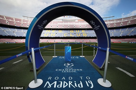 Messi gieo sầu cho M.U, Barcelona vào bán kết Champions League - ảnh 1