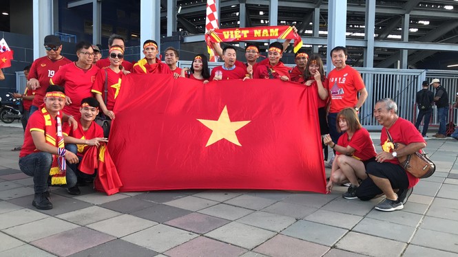Công Phượng đá hỏng luân lưu, tuyển Việt Nam để tuột King's Cup - ảnh 1