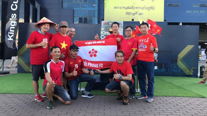 Công Phượng đá hỏng luân lưu, tuyển Việt Nam để tuột King's Cup - ảnh 2