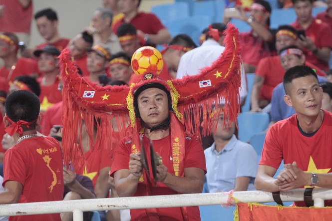 Quang Hải lập công, Việt Nam đánh bại Malaysia - ảnh 9