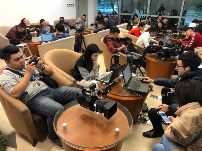 Các nhà vô địch SEA Games về đến Hà Nội - ảnh 26