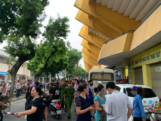 Sân Hàng Đẫy mở cửa trở lại đón cổ động viên bóng đá - ảnh 1 Sân Hàng Đẫy mở cửa trở lại đón cổ động viên bóng đá - ảnh 1