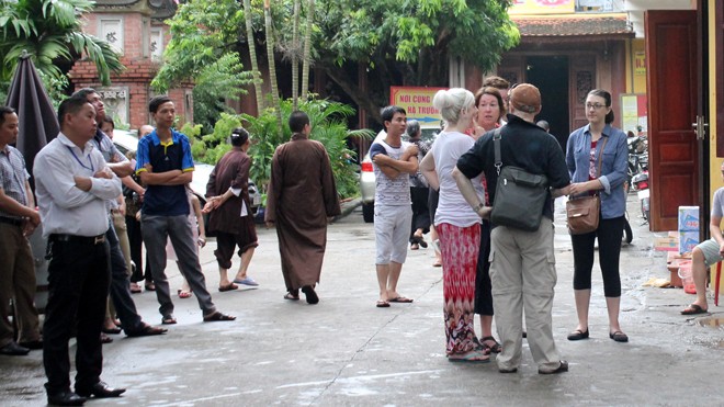Chuyển 18 trẻ khỏi chùa Bồ Đề - ảnh 8