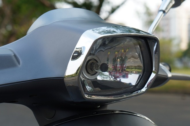Cận cảnh Vespa Sprint mới 'xuất trận' tại Việt Nam - ảnh 12