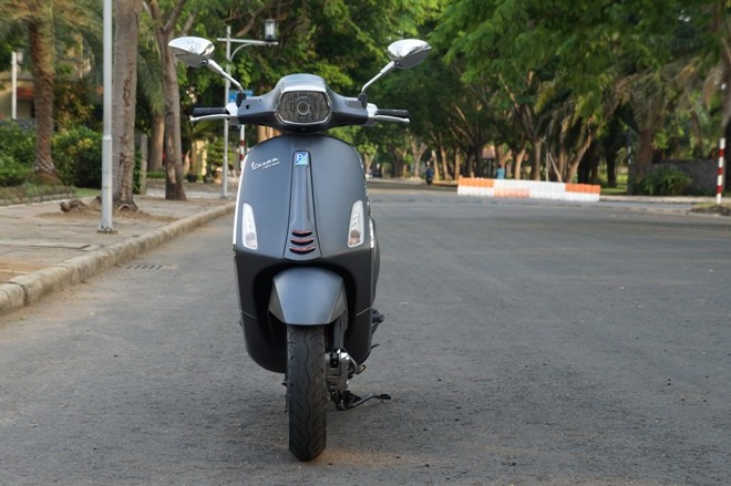 Cận cảnh Vespa Sprint mới 'xuất trận' tại Việt Nam - ảnh 2