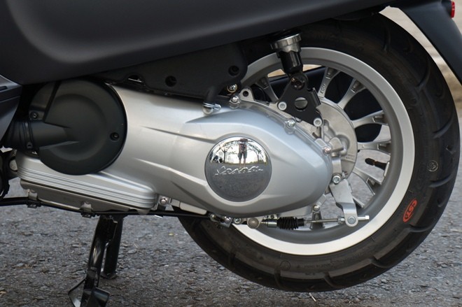 Cận cảnh Vespa Sprint mới 'xuất trận' tại Việt Nam - ảnh 7
