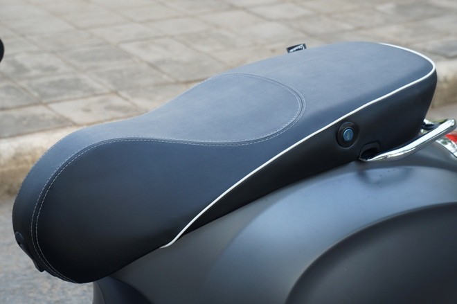 Cận cảnh Vespa Sprint mới 'xuất trận' tại Việt Nam - ảnh 8