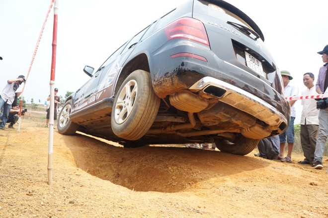 Mang xe sang đi… Off-road - ảnh 4