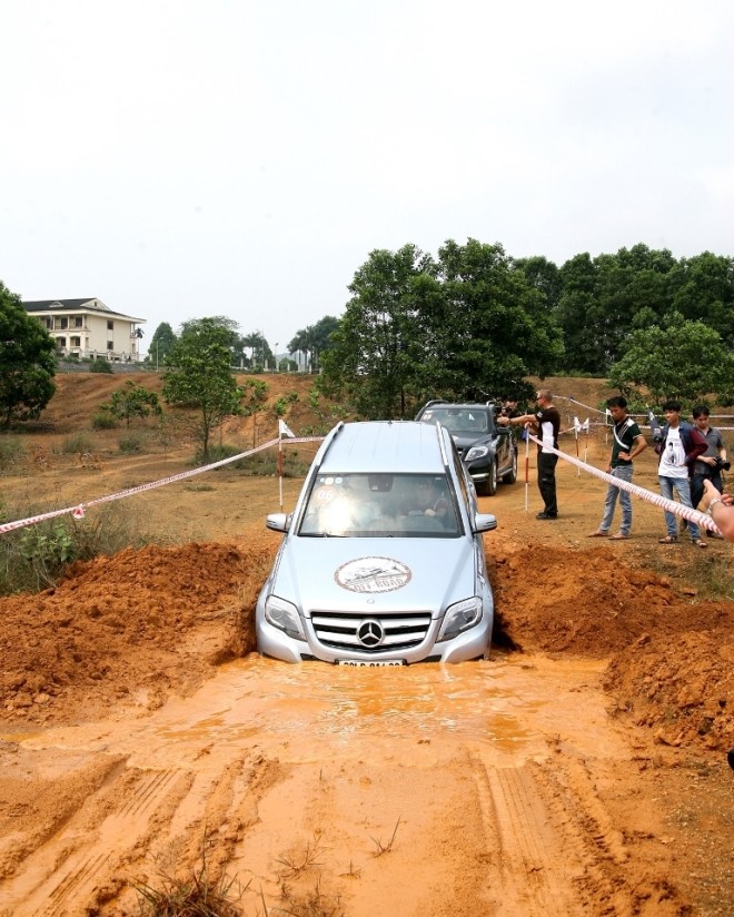 Mang xe sang đi… Off-road - ảnh 6