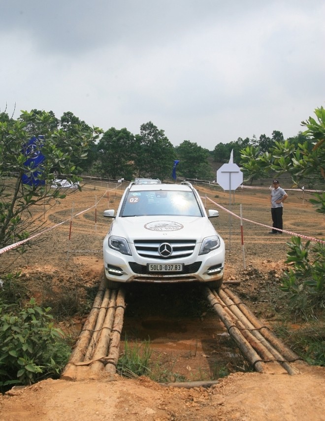Mang xe sang đi… Off-road - ảnh 3
