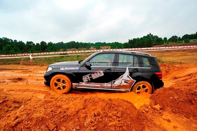 Mang xe sang đi… Off-road - ảnh 8