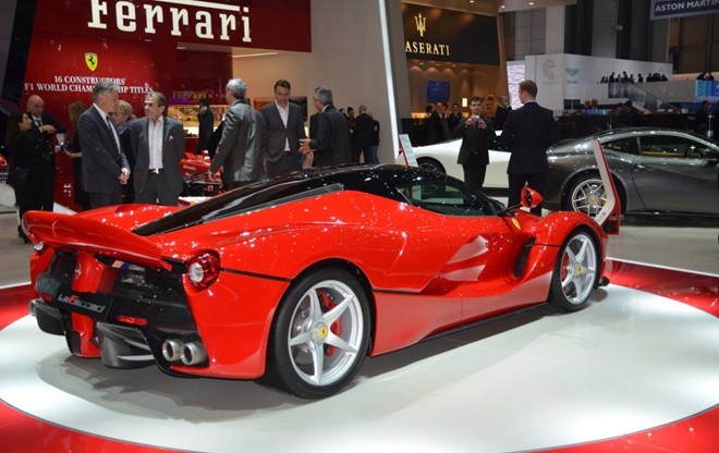 Siêu xe Ferrari LaFerrari có giá 1,4 triệu USD - ảnh 3